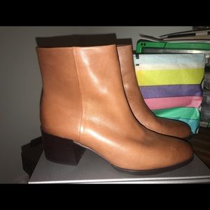 Beautiful ankle boots 👢